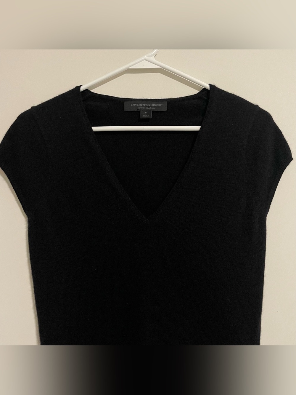 Vintage Y2K Express 100% Cashmere Feminine Black Short Sleeve V Neck Top Goth M